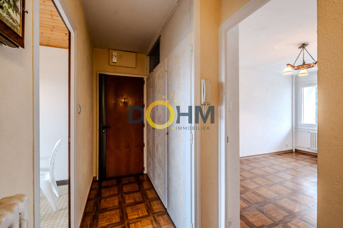 Appartement à AMBILLY