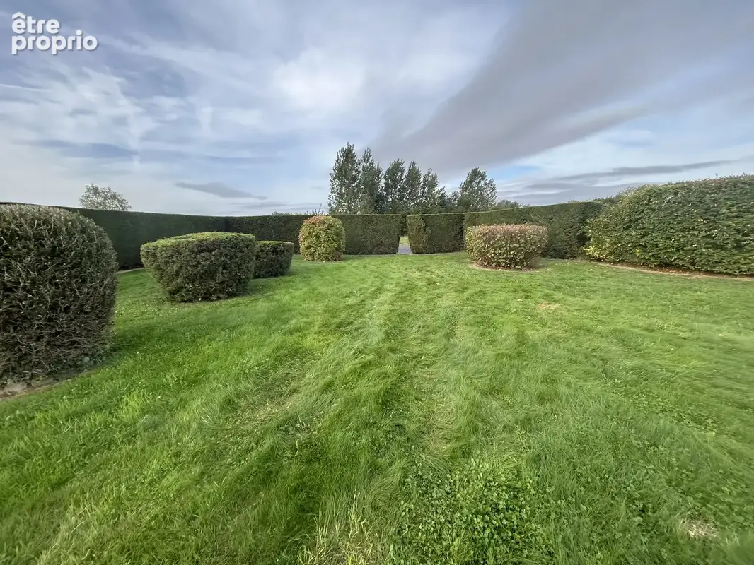 Longère individuelle développant 130m2 environ à rénover bâtie sur une parcelle de 1808m2. - photo 13