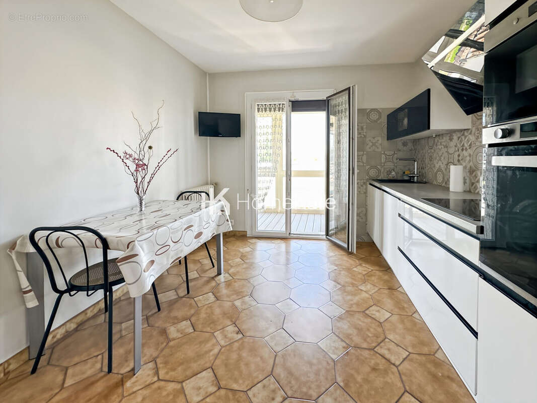 Maison 115 m² à Cazeres  - photo 3