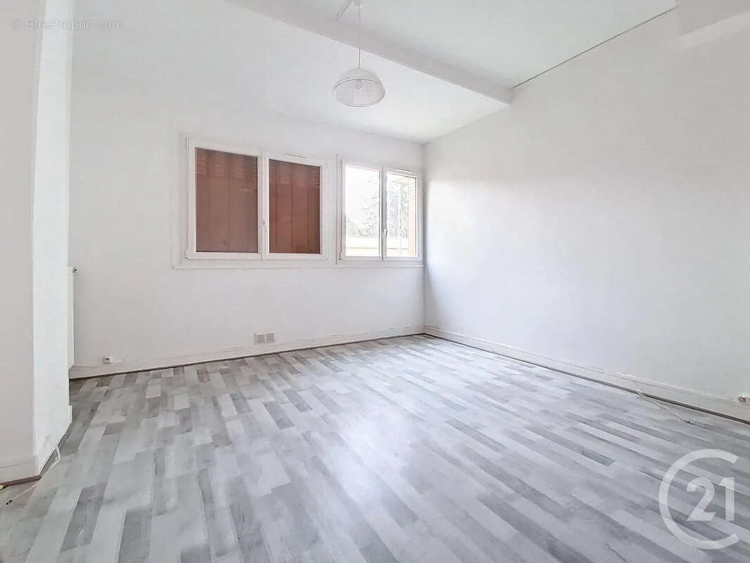 Appartement à MELUN