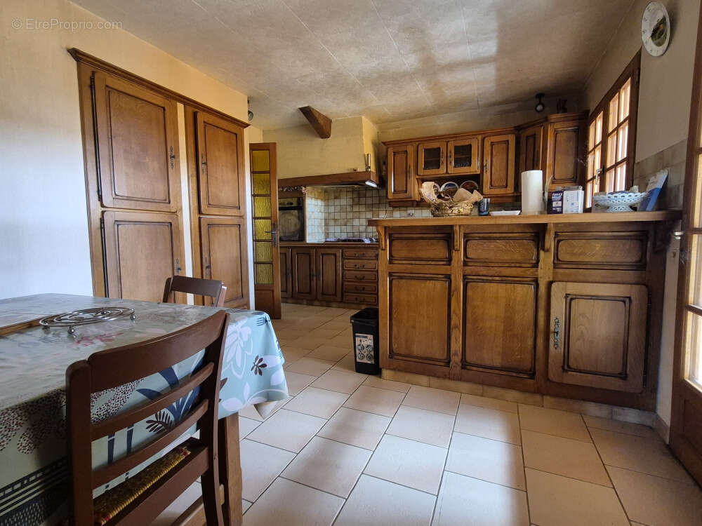 A vendredi, Corps de ferme à Ornézan - photo 4
