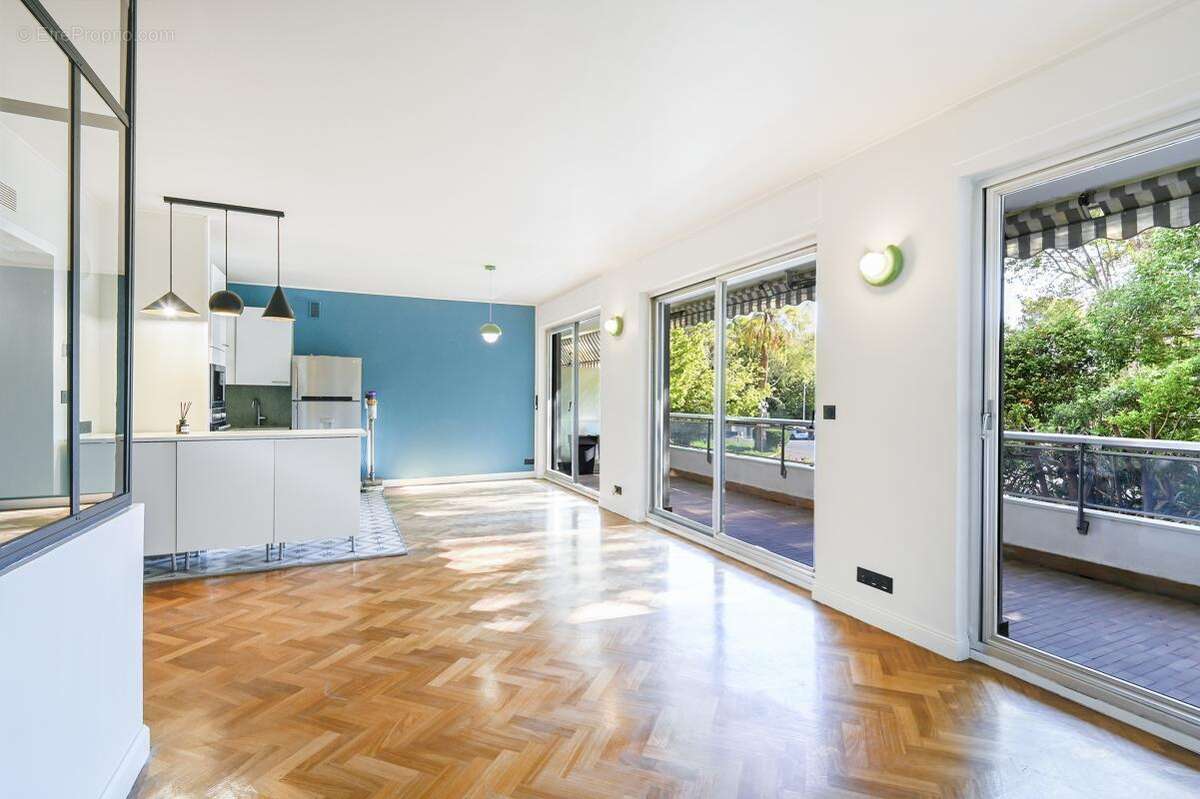 Appartement à MARSEILLE-8E