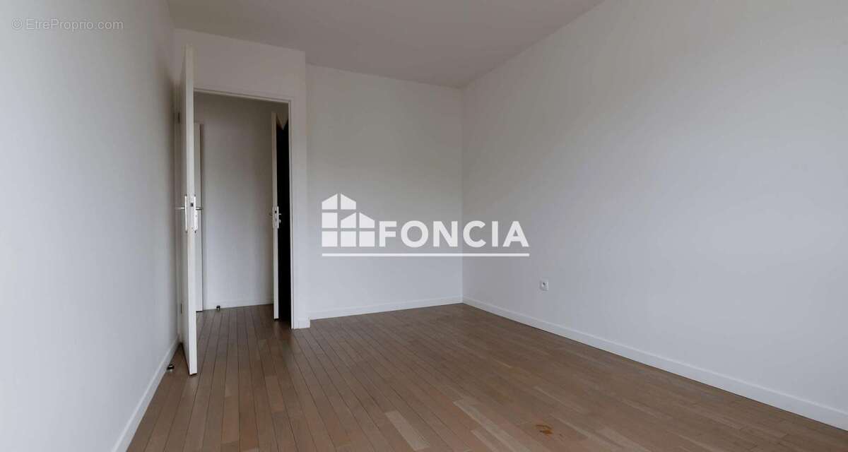 Appartement à CORBEIL-ESSONNES