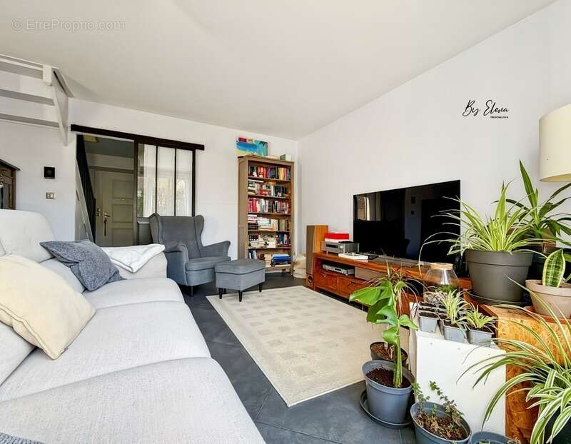 Maison à BUSSY-SAINT-GEORGES