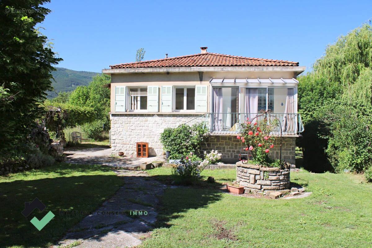 Maison à CLUMANC