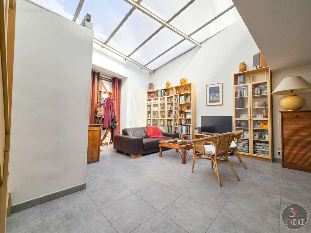 Appartement à FONTENAY-SOUS-BOIS