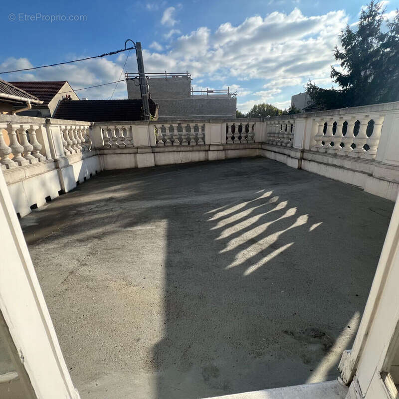 Maison à LES PAVILLONS-SOUS-BOIS