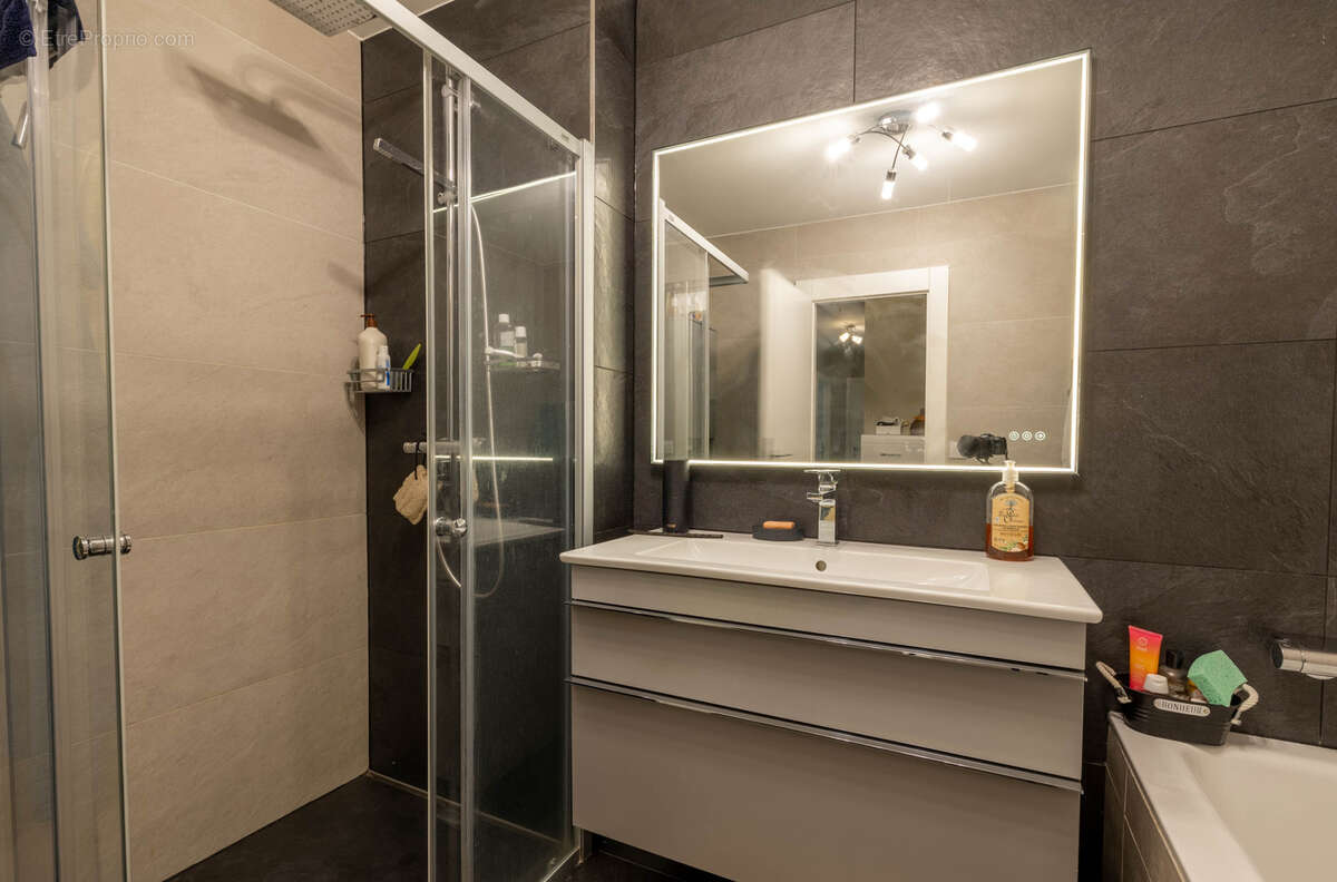 Appartement à SAINT-CERGUES