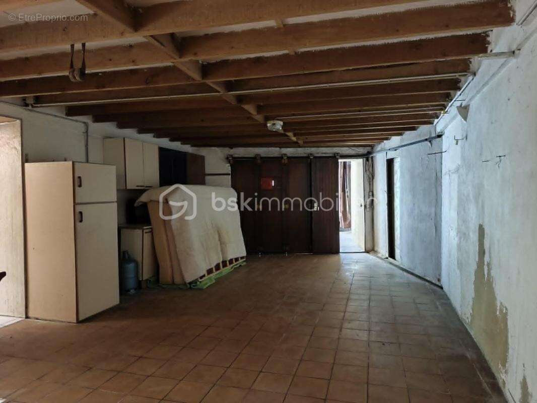 Maison familiale de 141 m2 - Dépendances - Jardin - photo 16