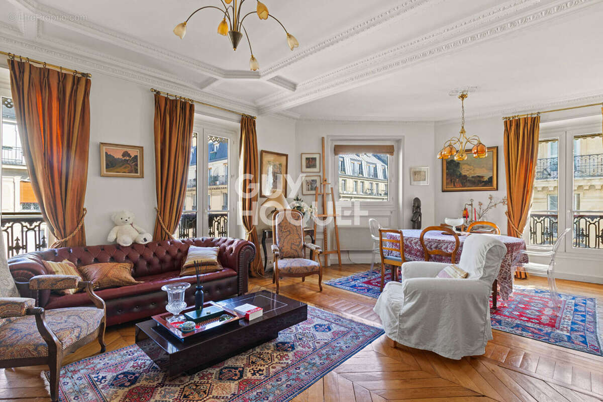Appartement à PARIS-5E