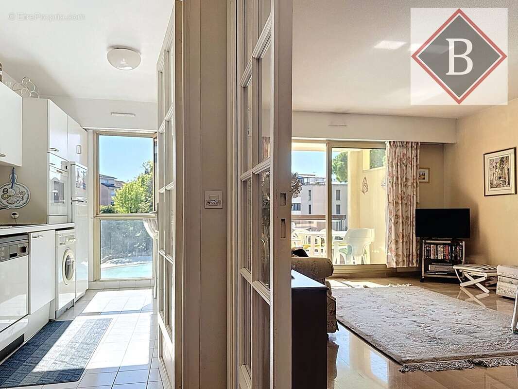 Appartement à MOUGINS