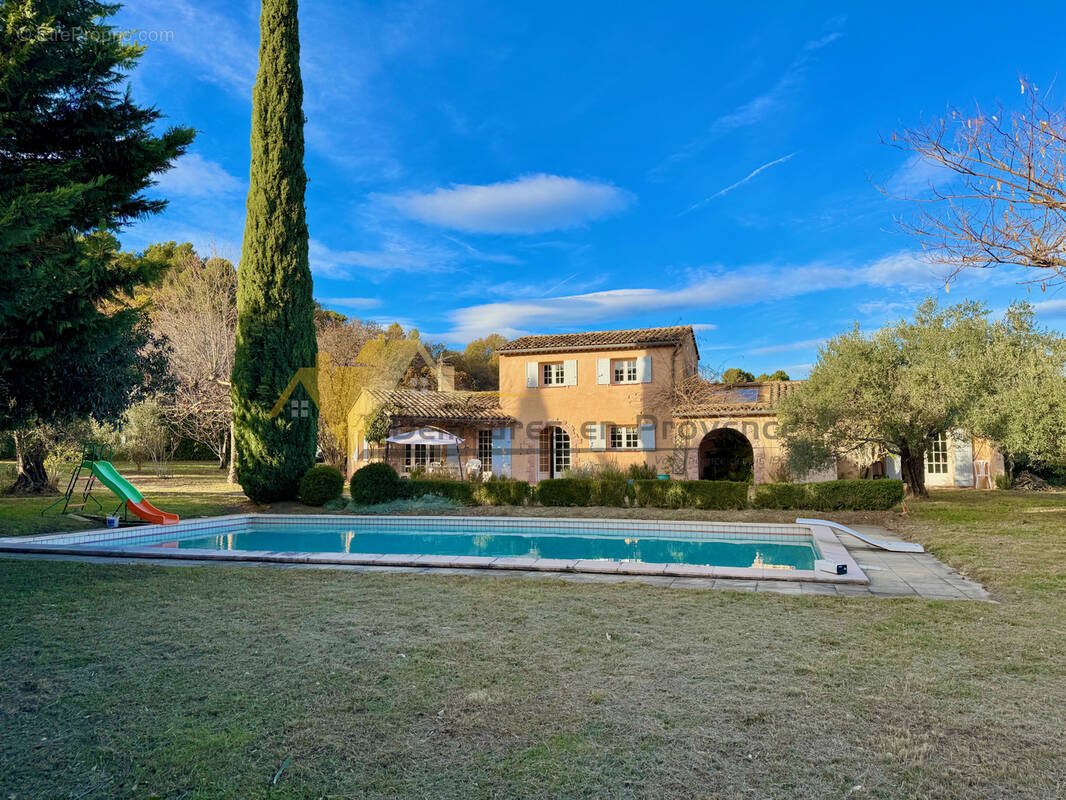 Maison à VAISON-LA-ROMAINE