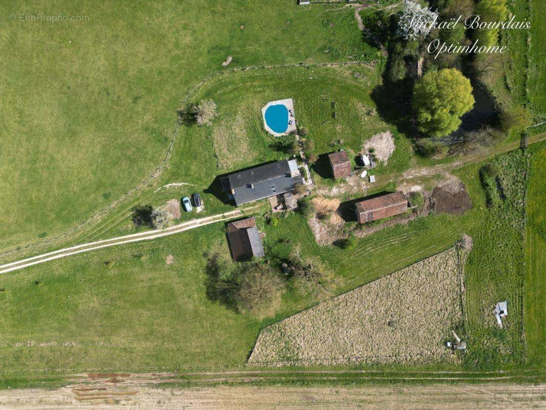 Propriété de charme avec potentiel gîte et équestre – 4,1 hectares - photo 8