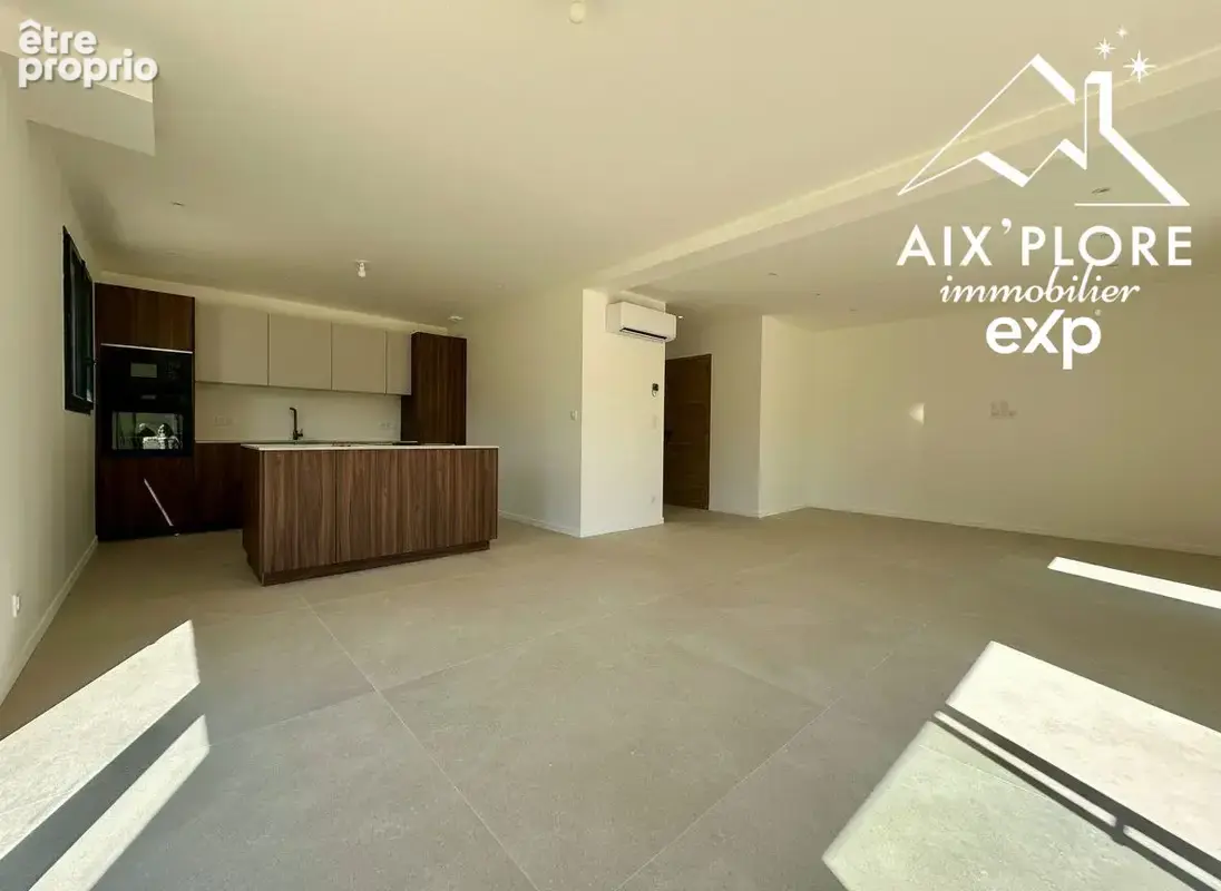 Maison 102 m² à Saint-Pierre-De-Curtille  - photo 5