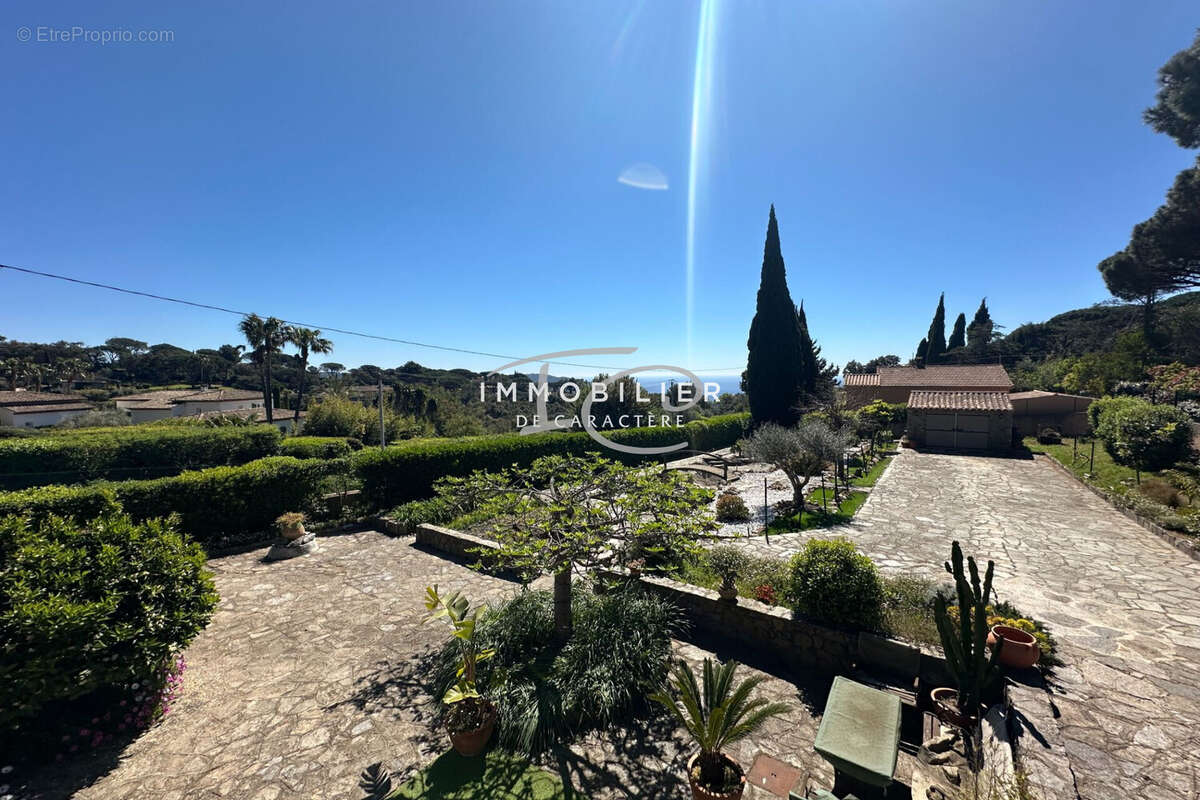 Maison à LA CROIX-VALMER