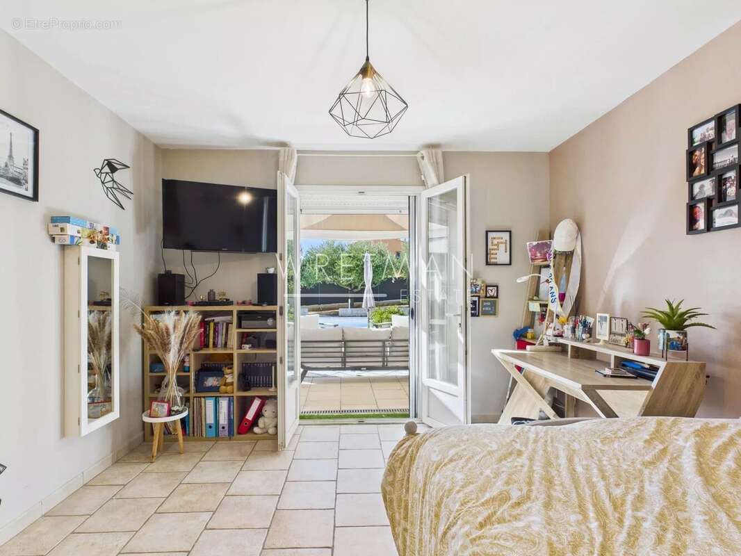 Maison à FLASSANS-SUR-ISSOLE