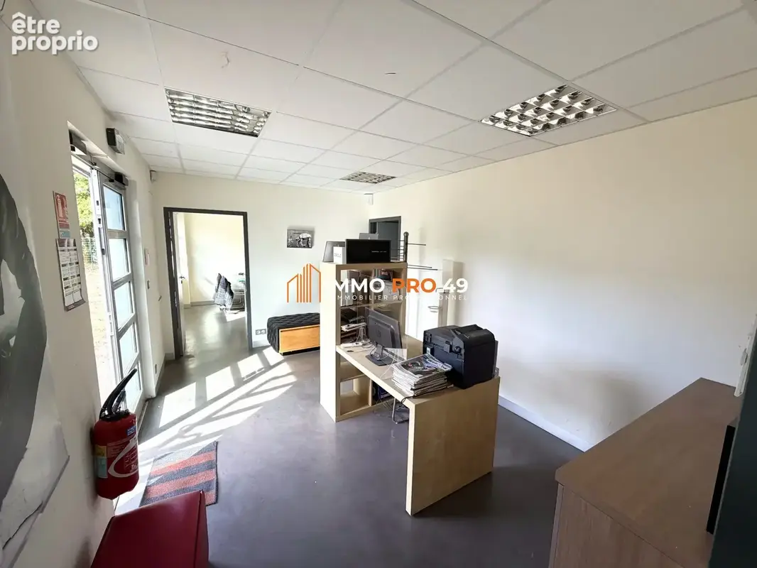 Commerce 400 m² à Tillieres  - photo 4