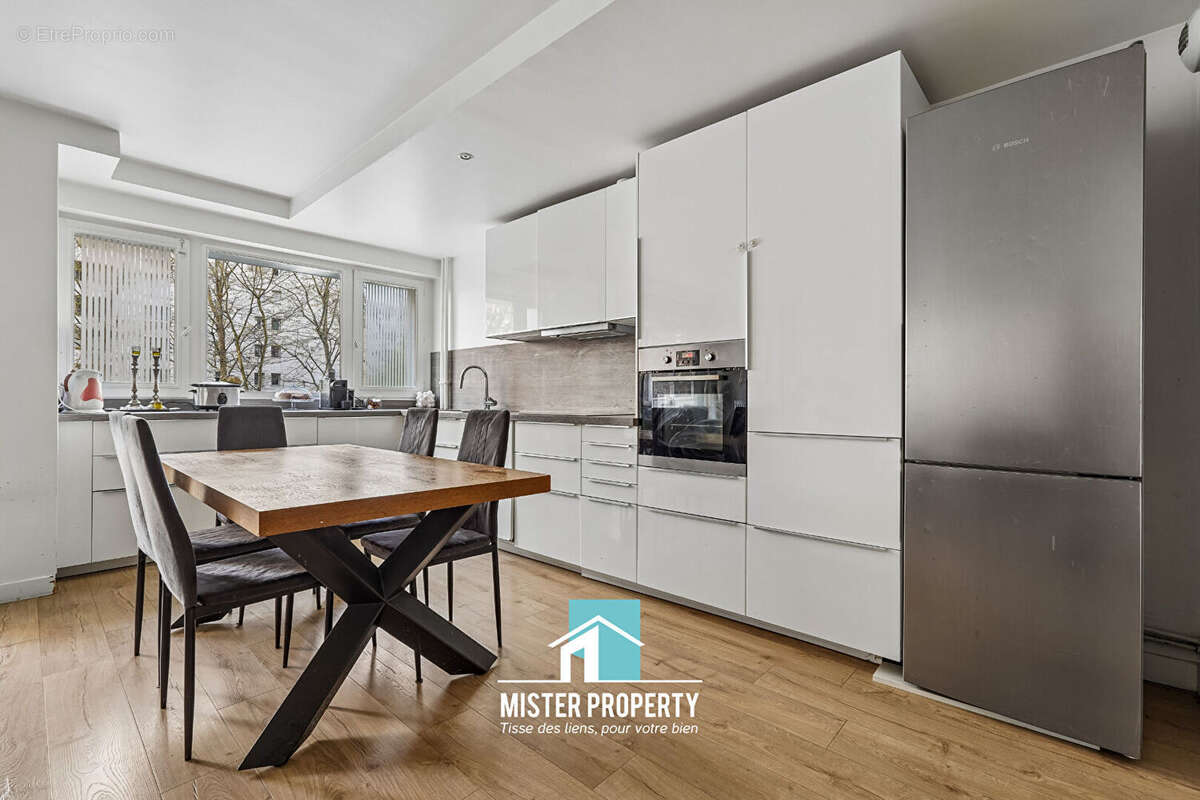 Appartement à LEVALLOIS-PERRET
