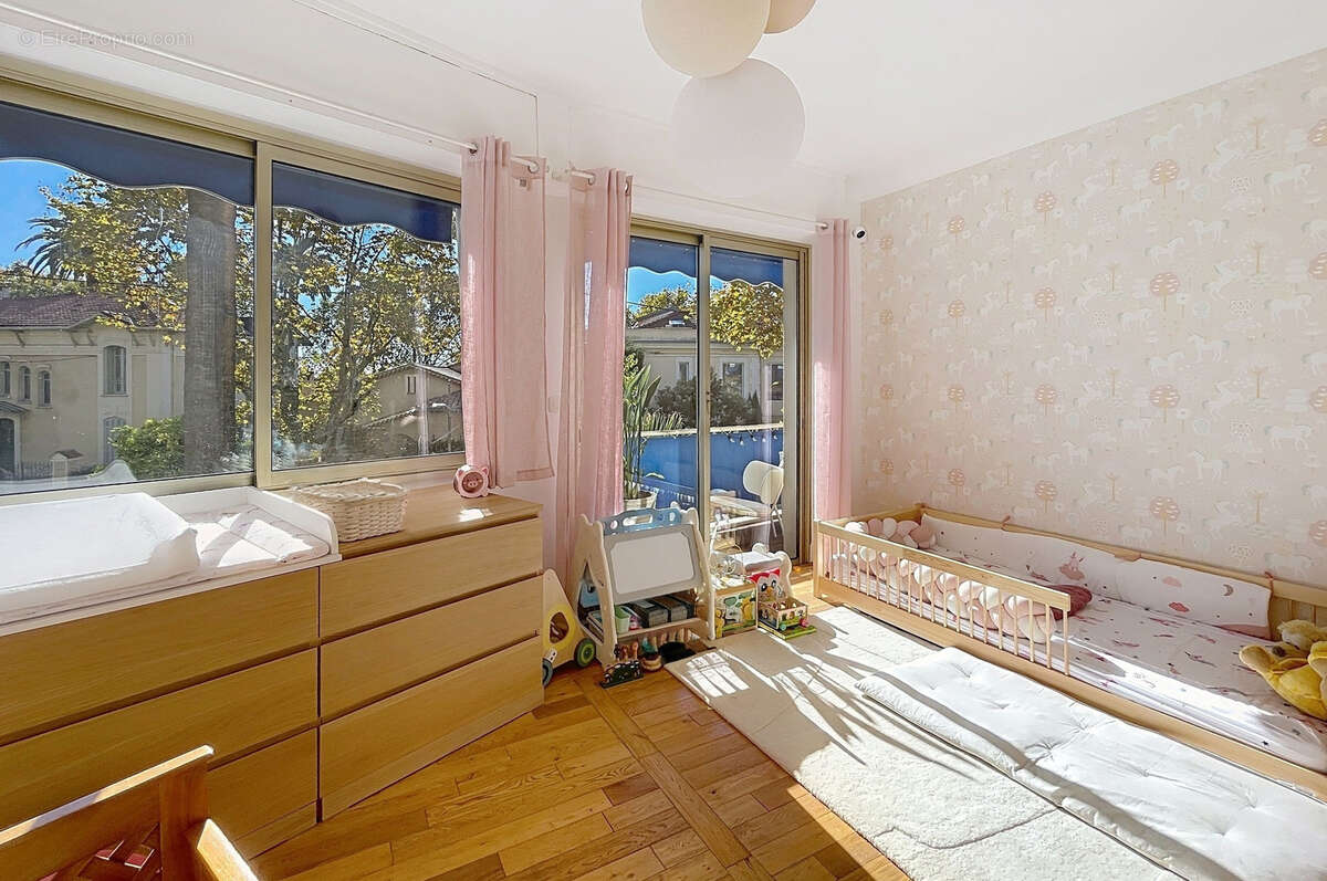 Appartement à LE CANNET