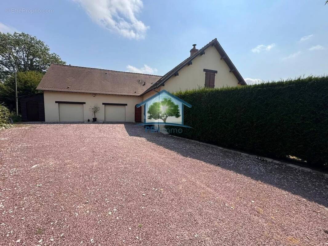 Maison à LA CHAPELLE-VIEL