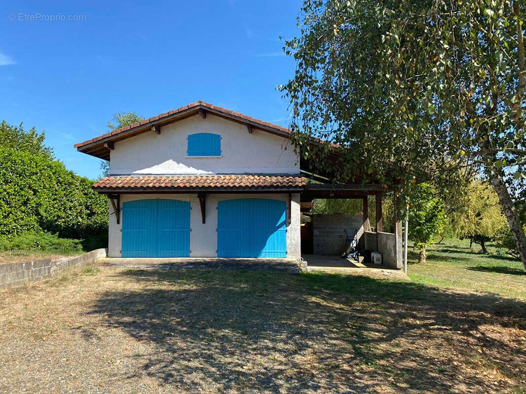 Maison Carcares Sainte Croix 6 pièce(s) 183 m² - photo 5
