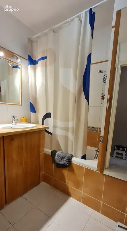 NIMES à vendre T5 de 84 m² 3 chambres, garage individuel, balcon, jardin commun, parking - photo 10
