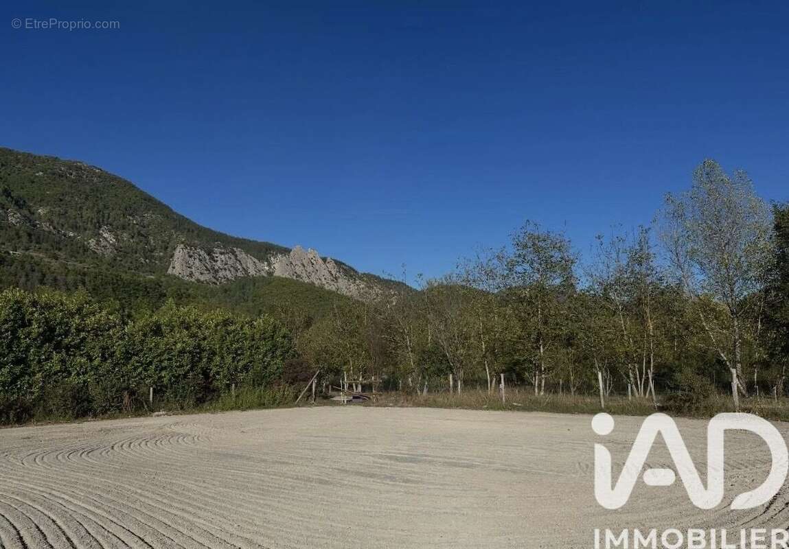 Photo 4 - Maison à ENTREVAUX