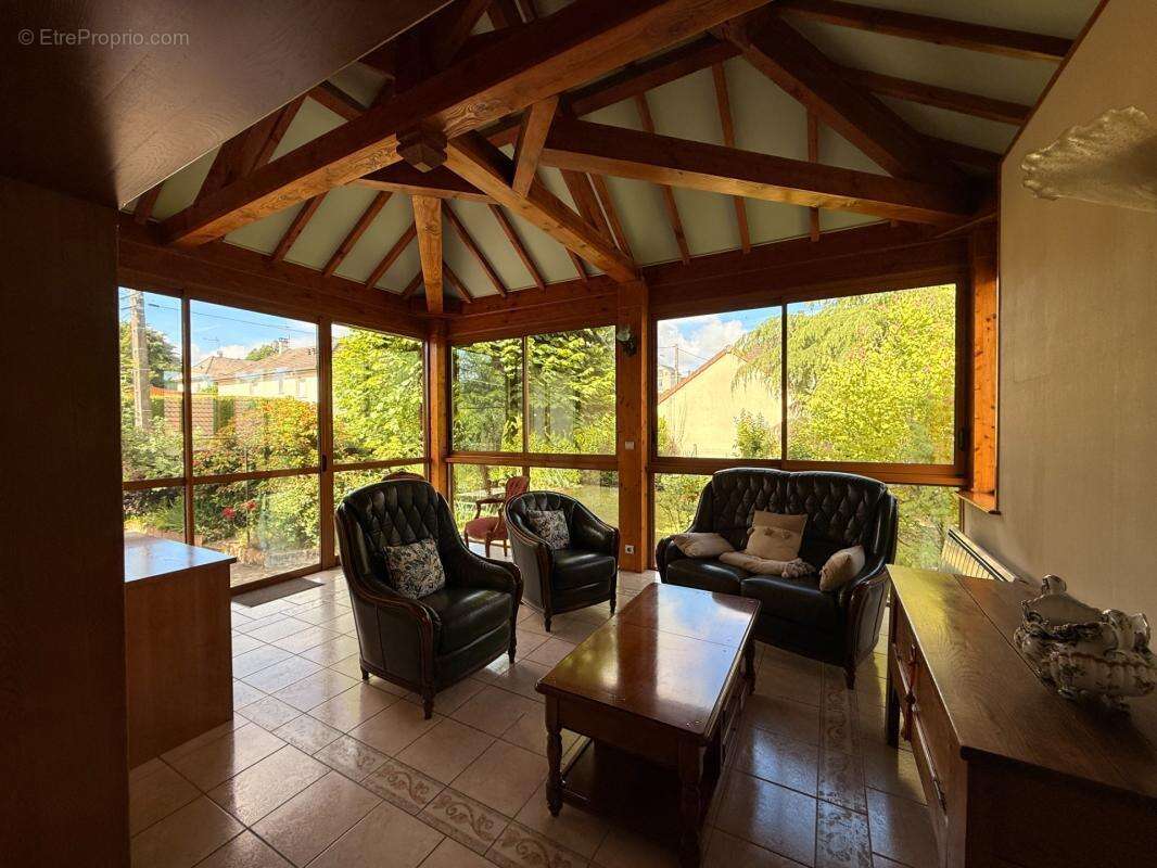 EN EXCLUSIVITE ! Pavillon de 114m², sur sous sol,  terrain de 956m2 169 900 € - photo 9