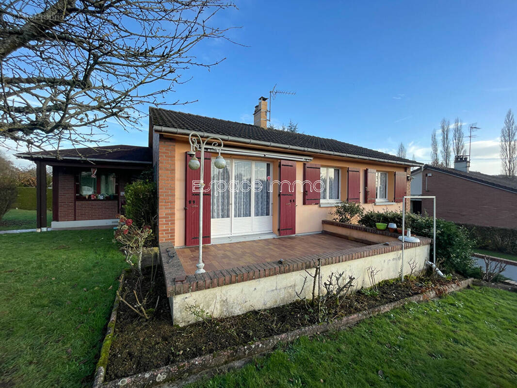 Maison à MALAUNAY
