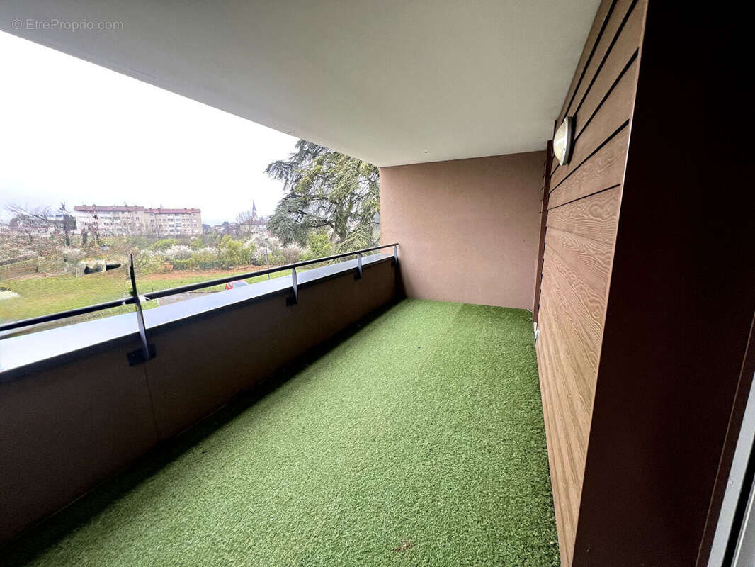 Appartement à RILLIEUX-LA-PAPE