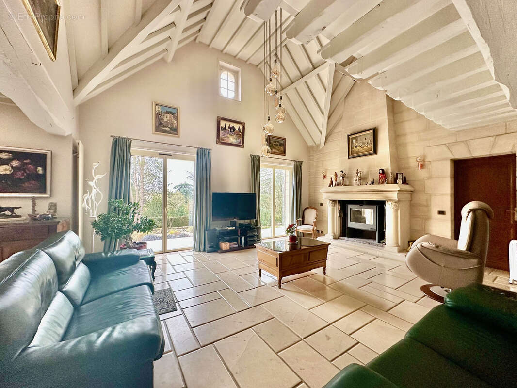 Maison à AUMONT-EN-HALATTE