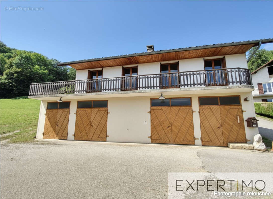 Maison a renover - opportunite rare - grand sous-sol - au calme - vue montagnes - photo 14