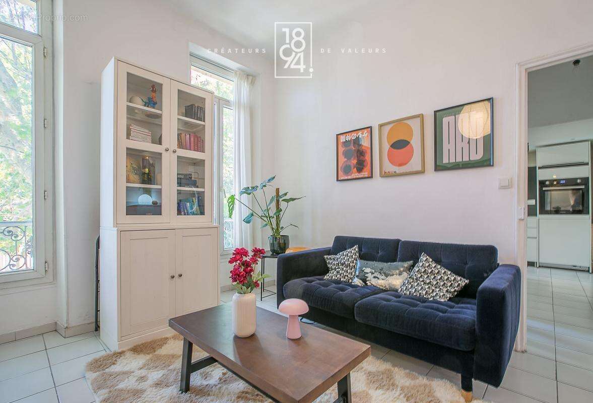 Appartement à MARSEILLE-4E