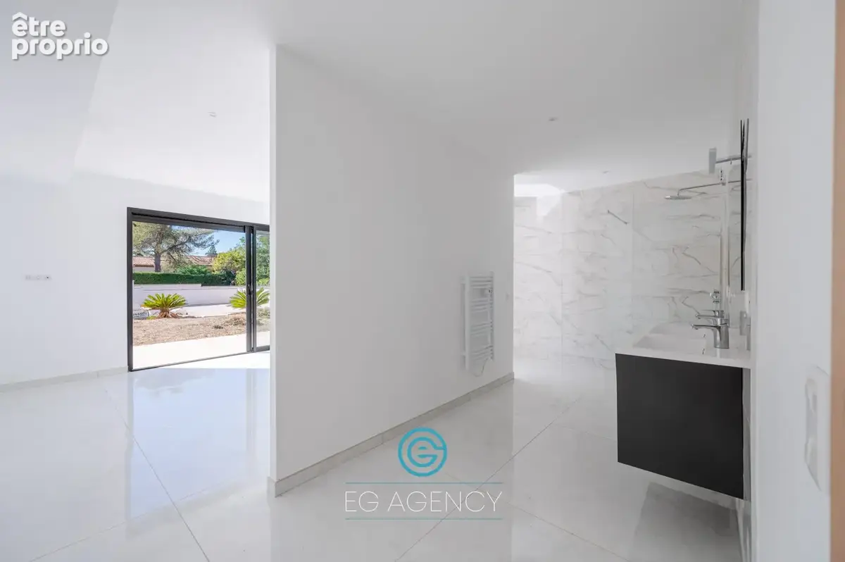 Maison 5 pièces 170 m² à vendre à Marseille-12e (13012) - photo 6