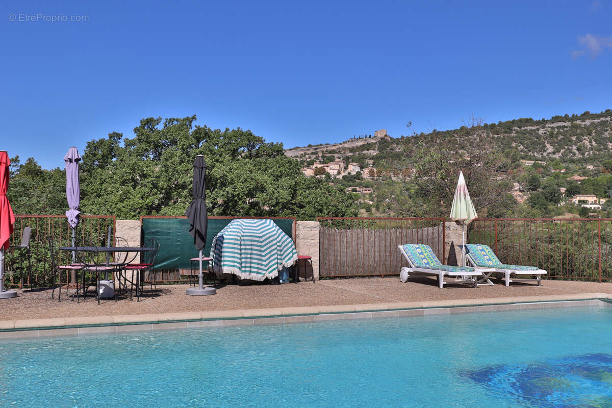 Maison à SAINT-SATURNIN-LES-APT