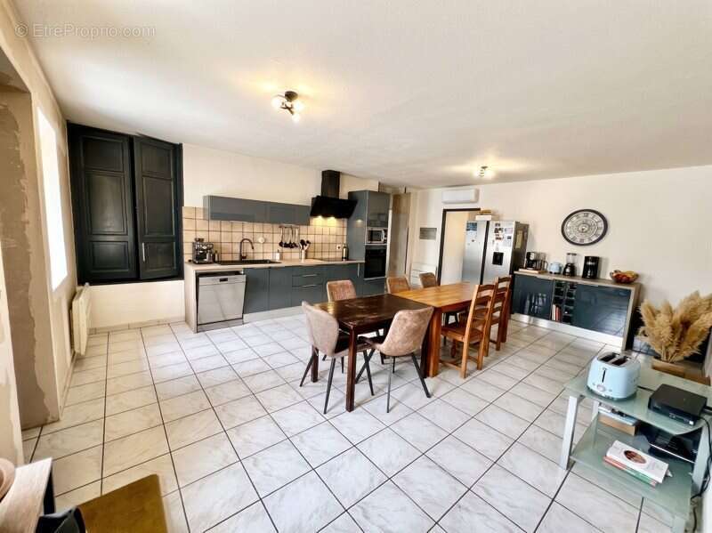 Maison de bourg de 7 pièces principales - photo 3