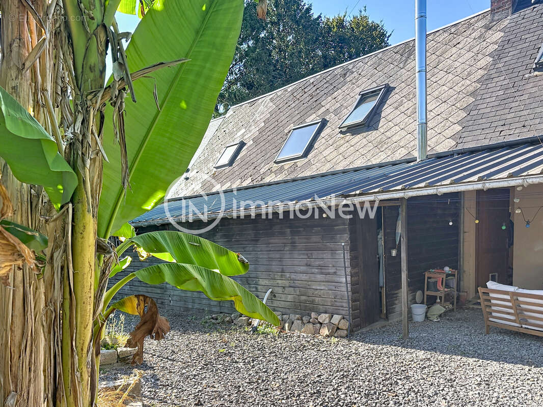 Belle maison 122 m2 au calme sans vis a vis avec piscine sur terrain 1880 m2 - photo 15