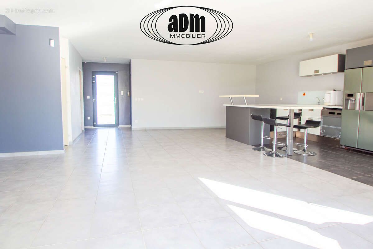 Maison à SAACY-SUR-MARNE