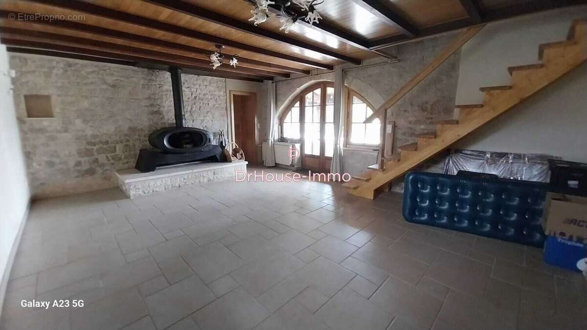 Maison à BELMONT-SAINTE-FOI