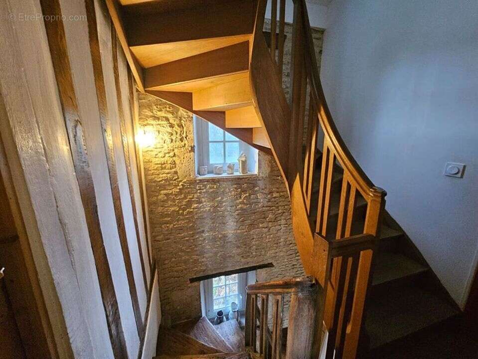 Maison à BISSIERES