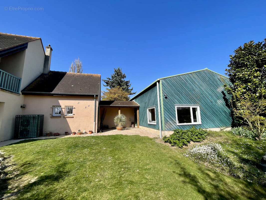 Maison à MONTFORT-L'AMAURY