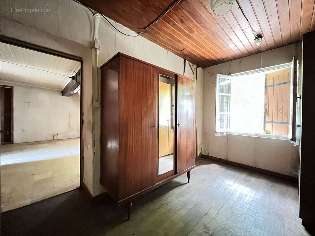 Maison en pierre à restaurer proche Villeréal - photo 11