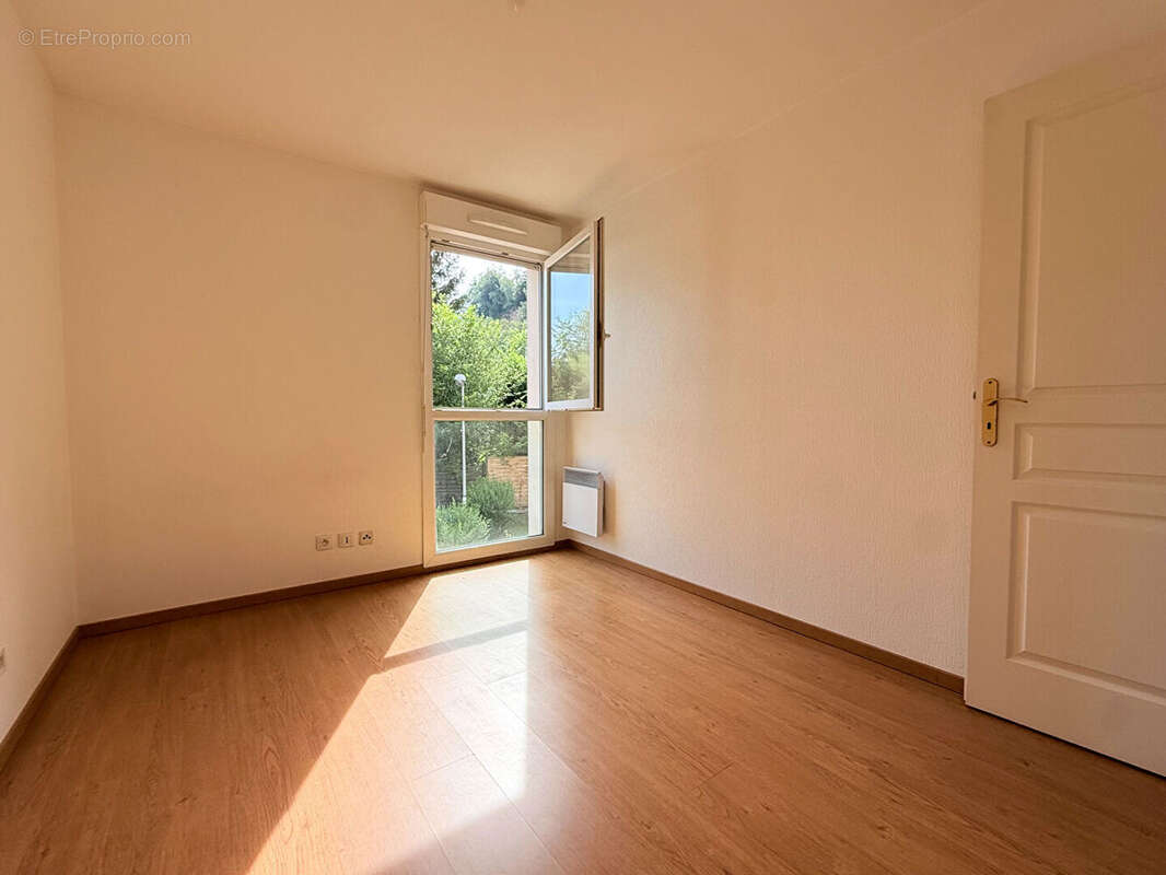 Appartement à VERNEUIL-EN-HALATTE