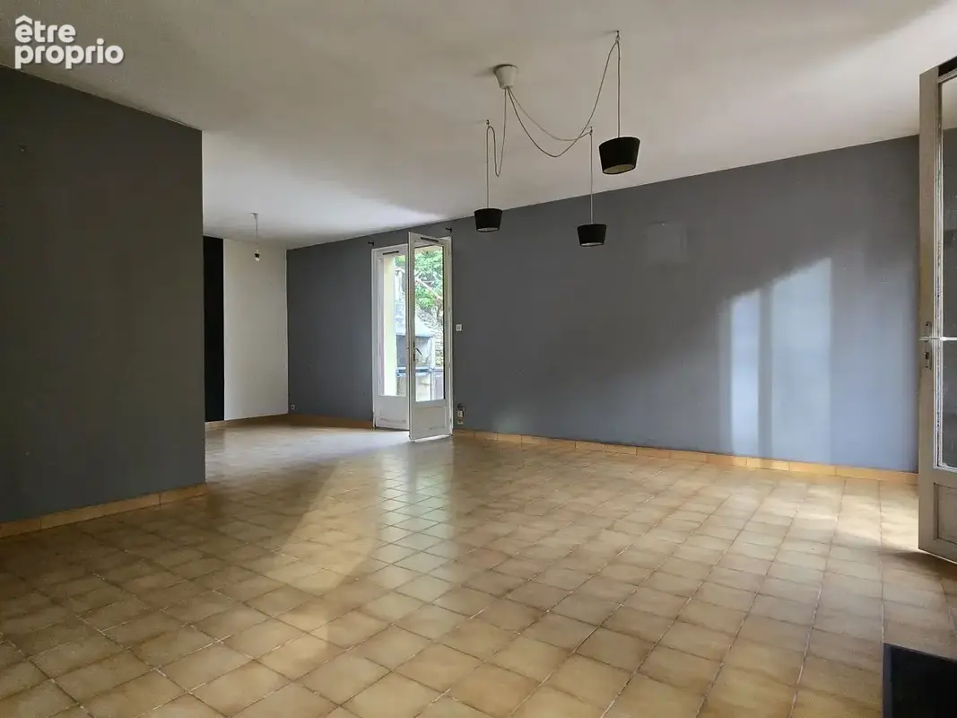 Maison de plain-pied avec piscine et dépendances! - photo 4