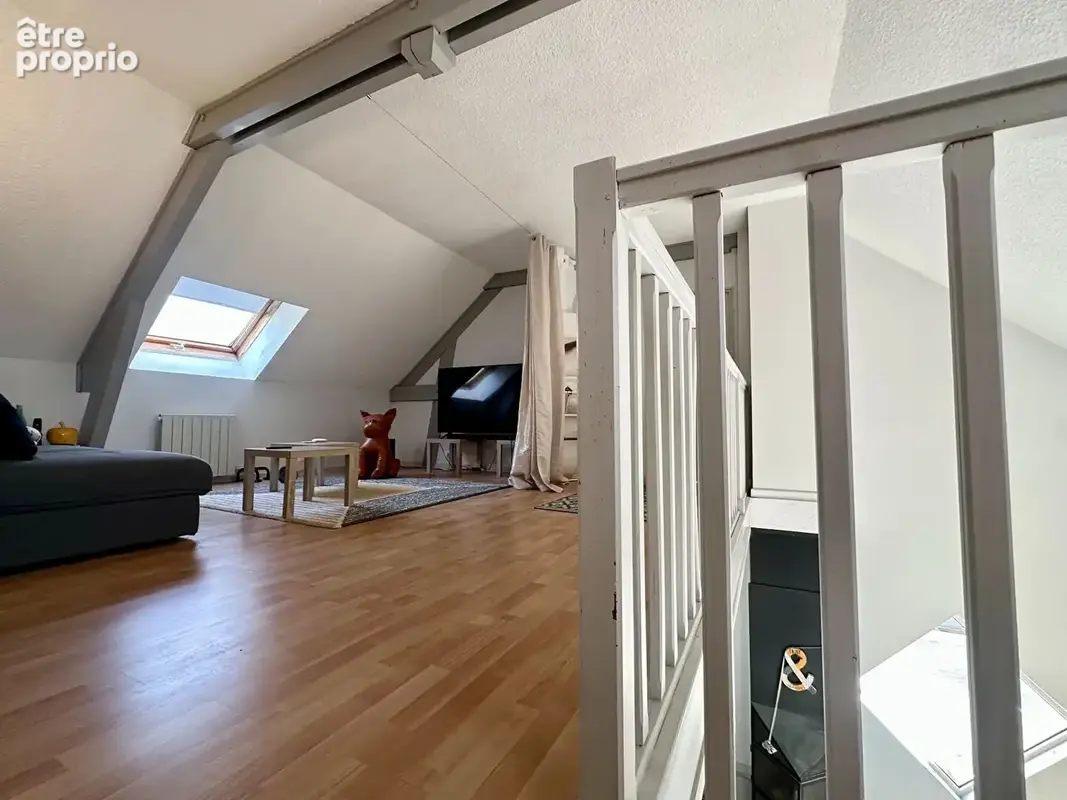 Exclusivité IMMOFLORE - Superbe maison 7 pièces avec piscine à Larnod - photo 16
