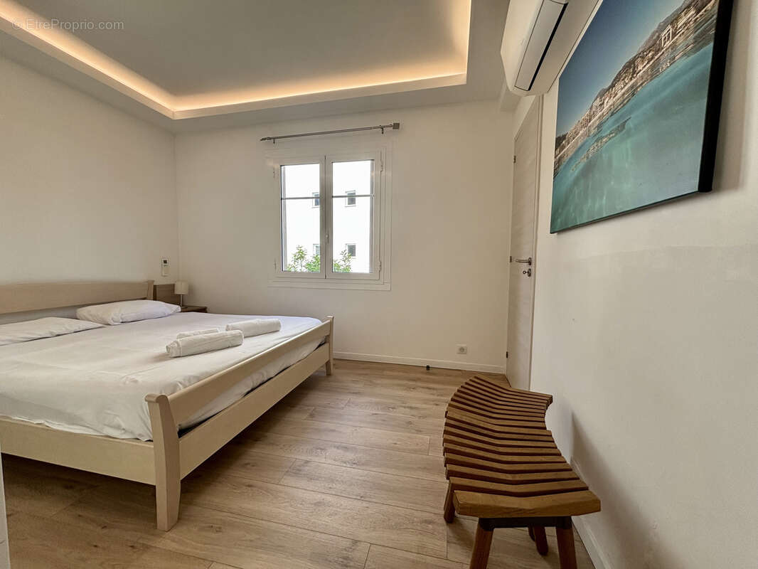 Appartement à ROQUEBRUNE-CAP-MARTIN