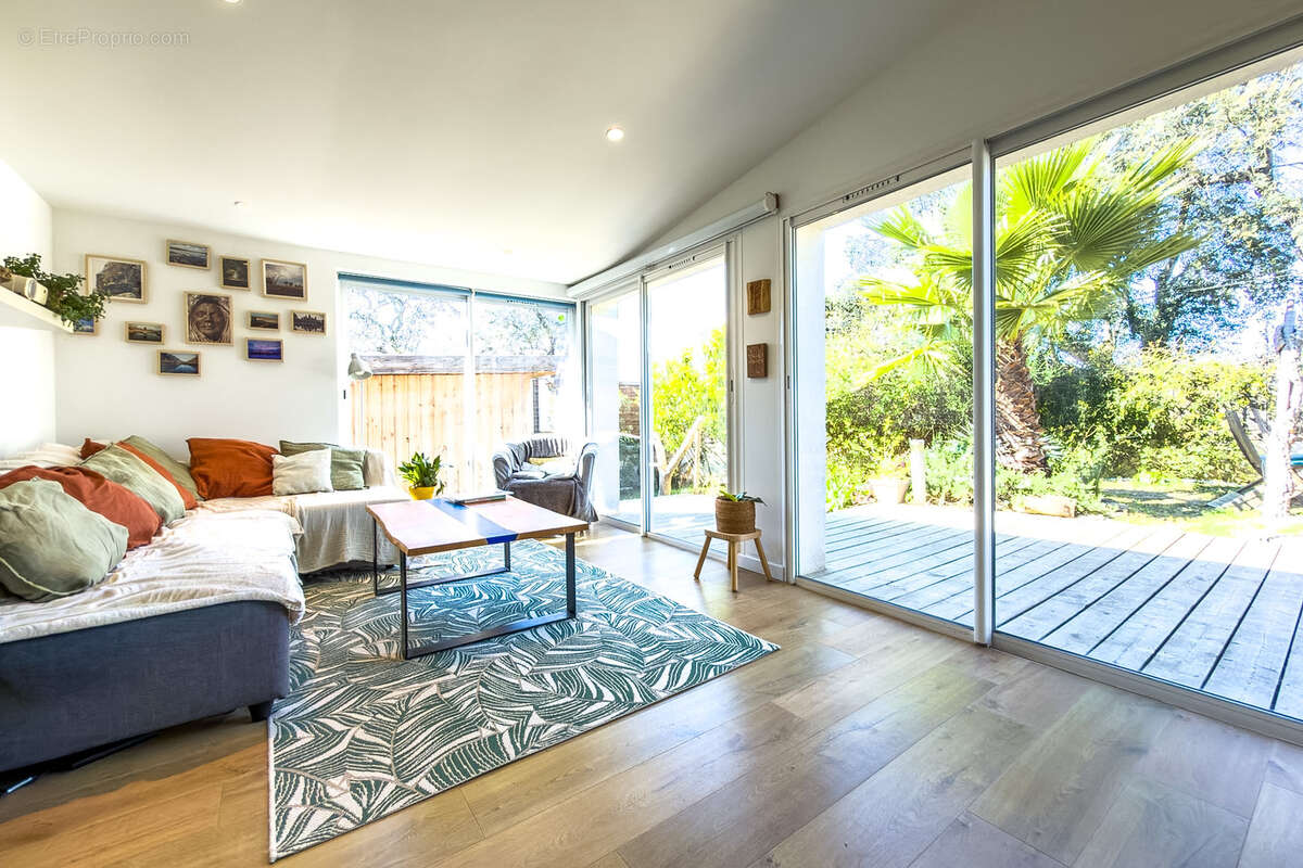 Appartement à HYERES