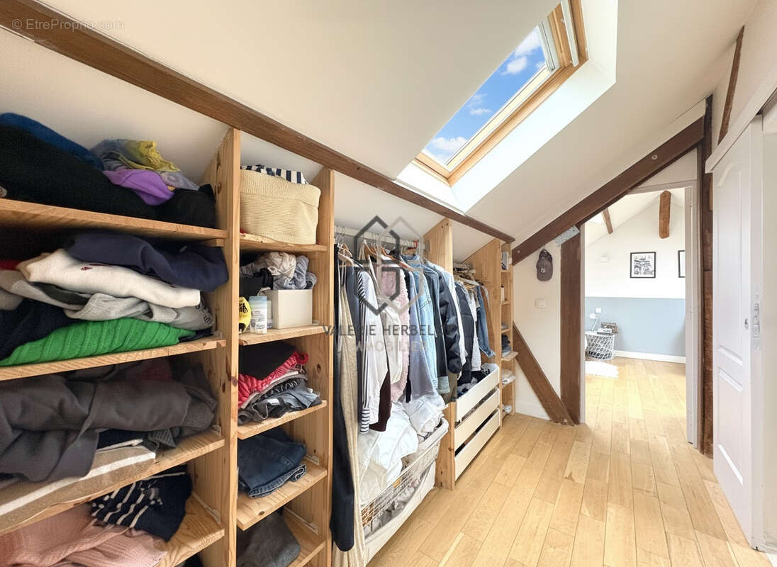 Appartement à SAINT-MAUR-DES-FOSSES