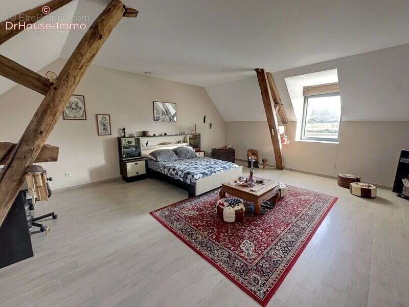 Maison à BAZOCHES-SUR-HOENE