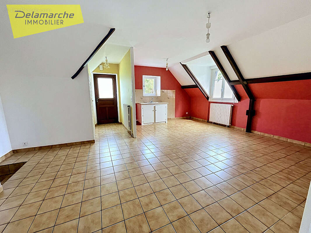 Maison à JUVIGNY-LE-TERTRE